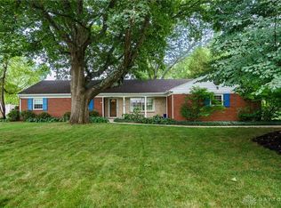 370 Jenny Ln, Dayton, OH 45459