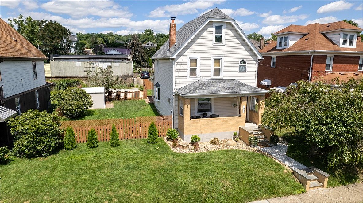 645 Grant St, Springdale, PA 15144 | Zillow