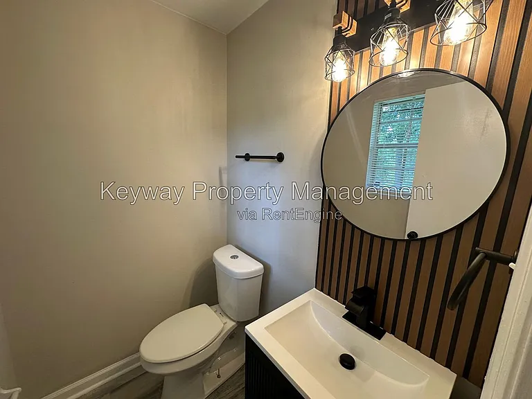 3606 Columbine Dr — Photo 8