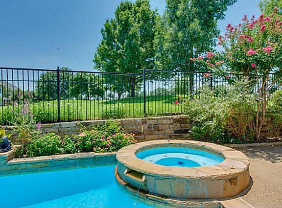 2nd image of 6512 Bermuda Dunes Dr