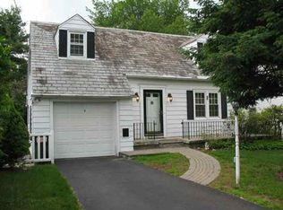 2 Kent Pl, Albany, NY 12203