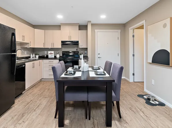 Riverstone Apartments, 5 Rose Gate #889654, Saint Albert, AB T8N 7Y3