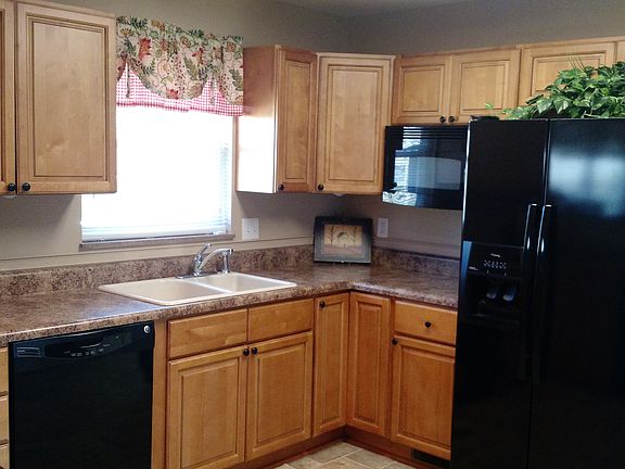 4th image of 2917 Pleasant View Ave