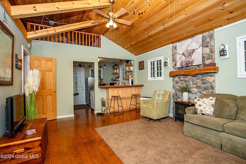 3rd image of 1021 Camp Road