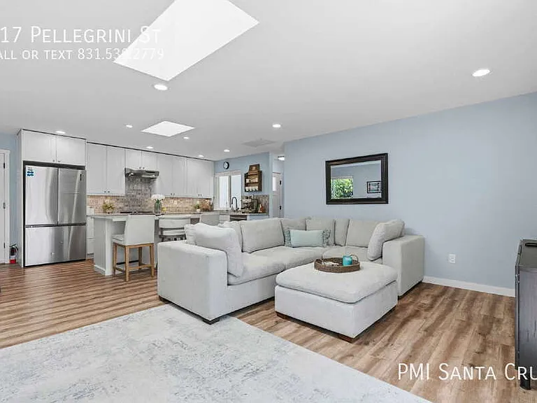 917 Pellegrini St — Photo 17