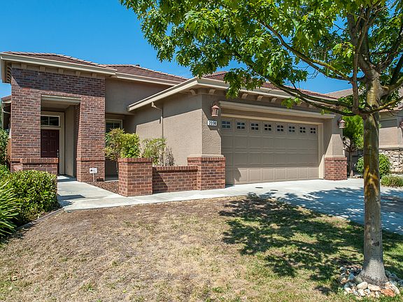 2nd image of 2094 Horseshoe Glen Cir