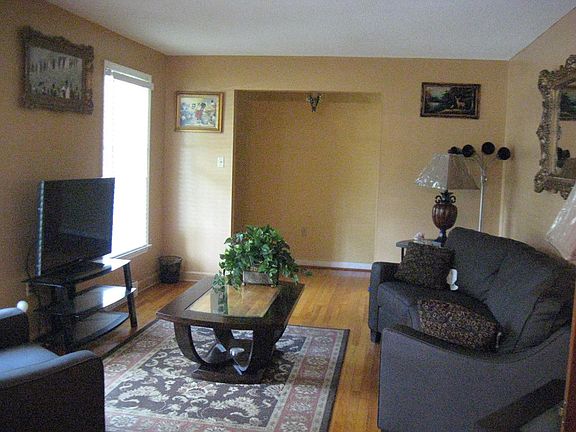 5th image of 3312 Hunter Dr