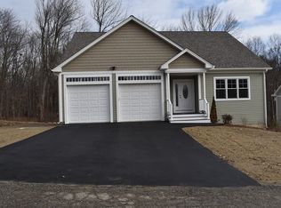 38 Victoria Dr #18, Leicester, MA 01542