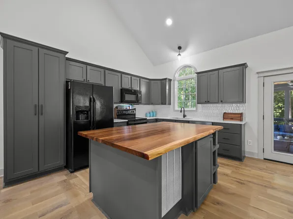 20 Richmond Pl, Youngsville, NC 27596