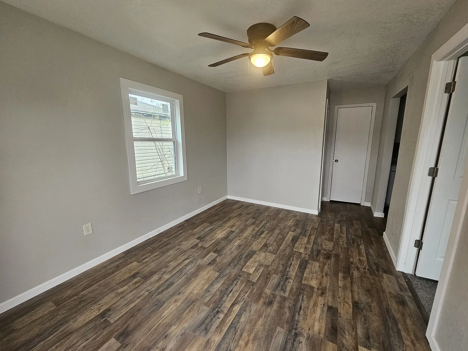1 bed, 600 sqft, $550 — Photo 2