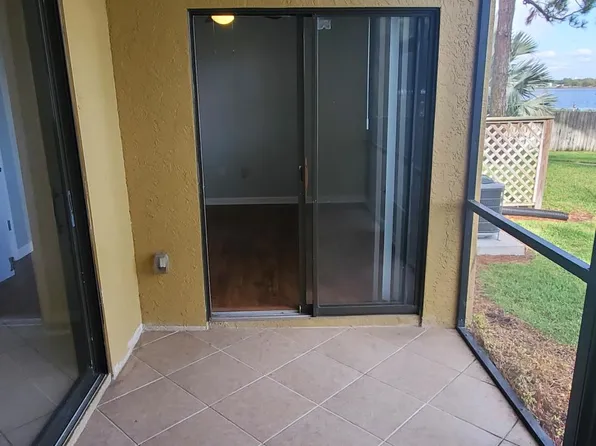 10101 Sailwinds Blvd S #M102, Largo, FL 33773