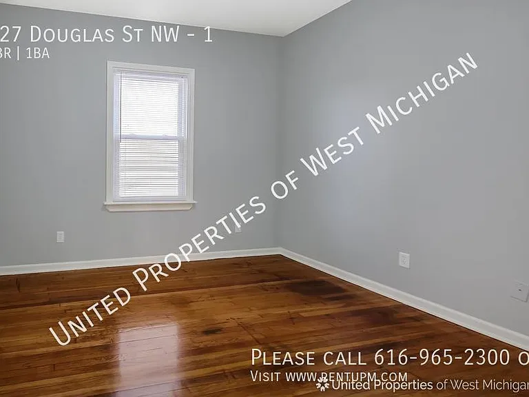 827 Douglas St NW #1 — Photo 10