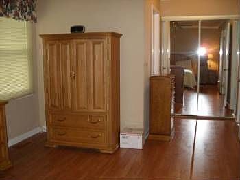 5th image of 1075 Longboat Ct
