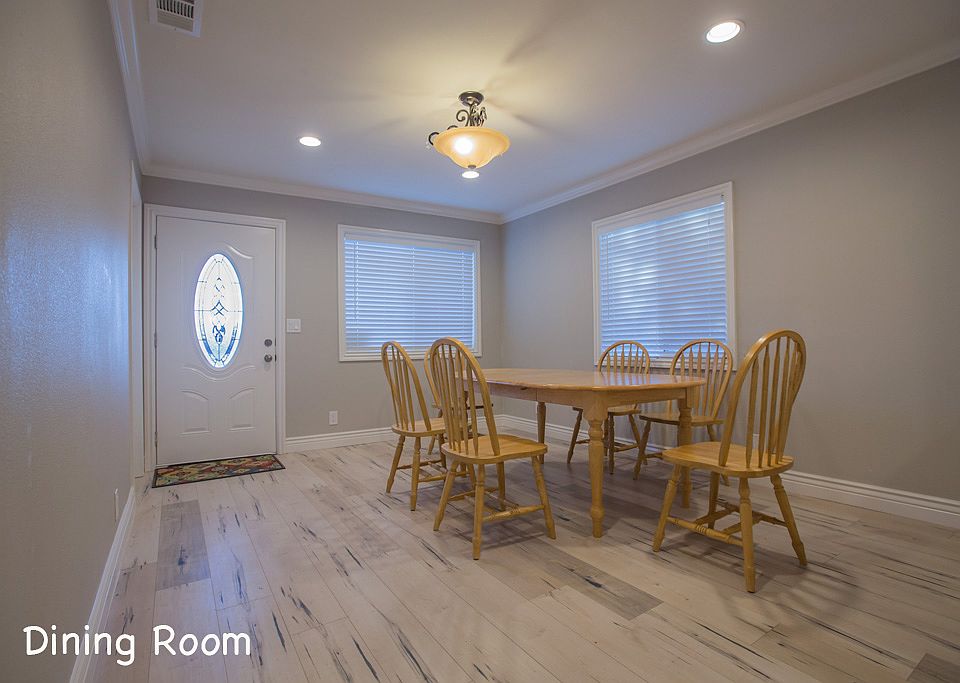 1st image of 1613 E San Antonio St #2