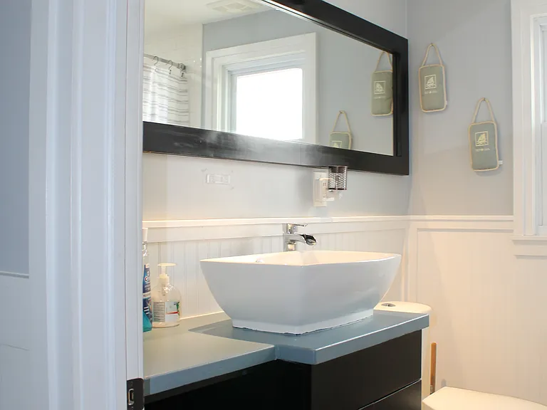 54 2nd Ave #1 — Photo 9
