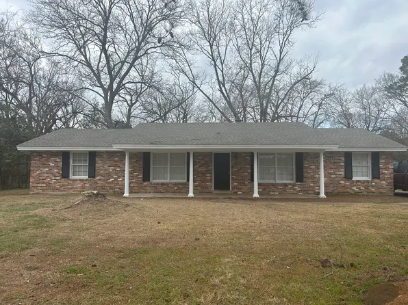 1972 Worley Ln, Montgomery, AL 36106