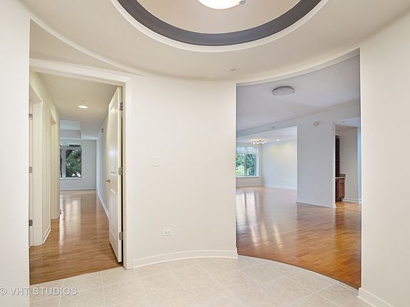 2nd image of 425 Benjamin Dr APT 504
