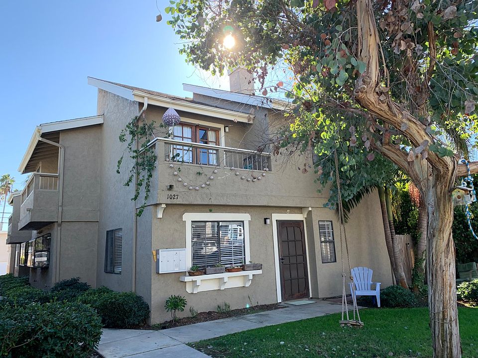 2nd image of 1027 Tourmaline St Unit A