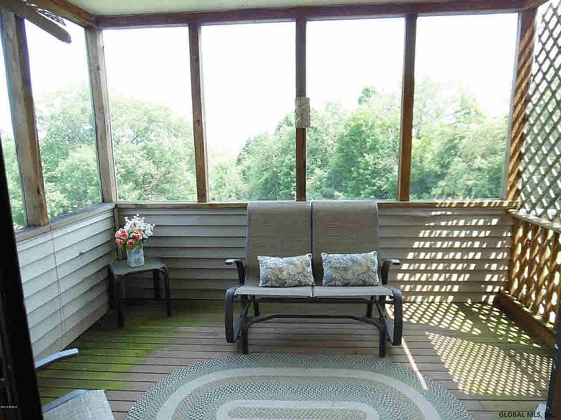 5th image of 293 Shine Hill Road