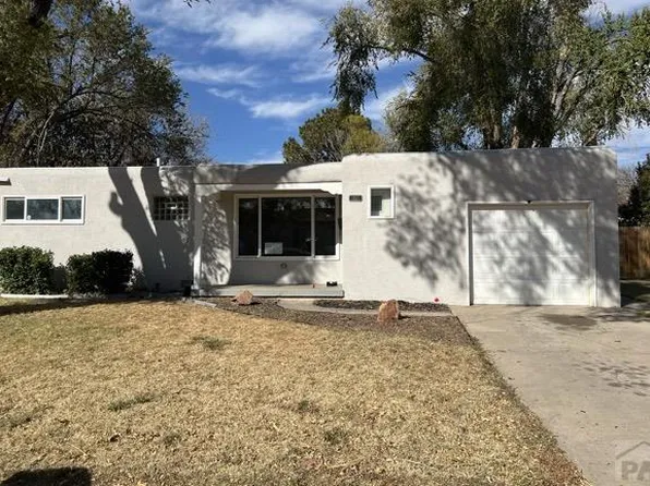 1821 Lark Bunting Ln, Pueblo, CO 81001