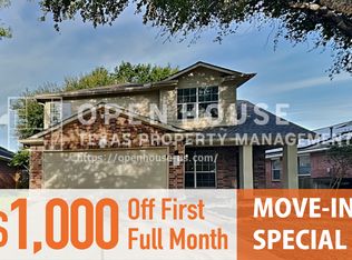 32334 Summer Park Ln, Conroe, TX 77385