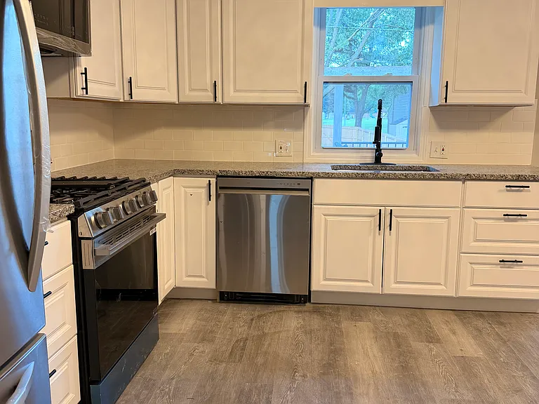 1632 S Kenwood St — Photo 34