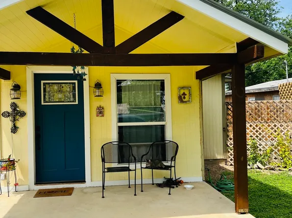 552 Diaz, Uvalde, TX 78801