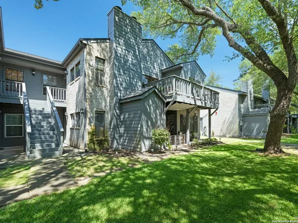 210 Oak Bay #402, Rockport, TX 78382