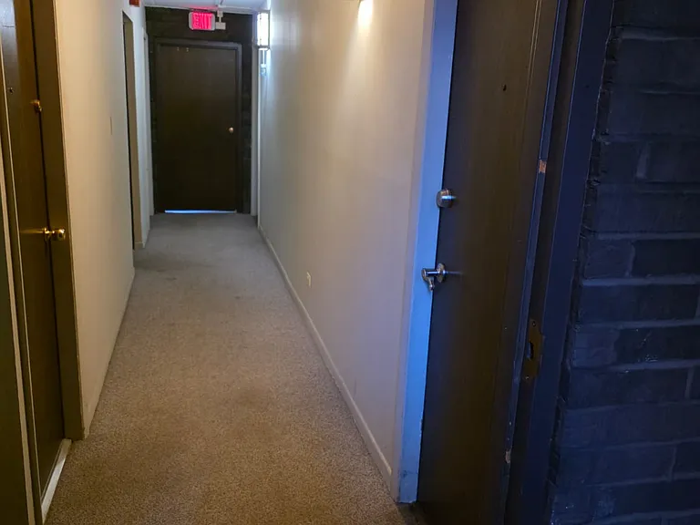 Entrance from the hallway as well as from the staircase.