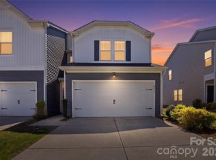 2317 Belterra Dr, Charlotte, NC 28216