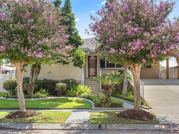 1305 Gardenia Dr, Metairie, LA 70005