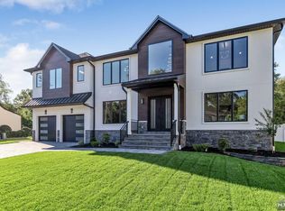 83 Maryland Rd, Paramus, NJ 07652