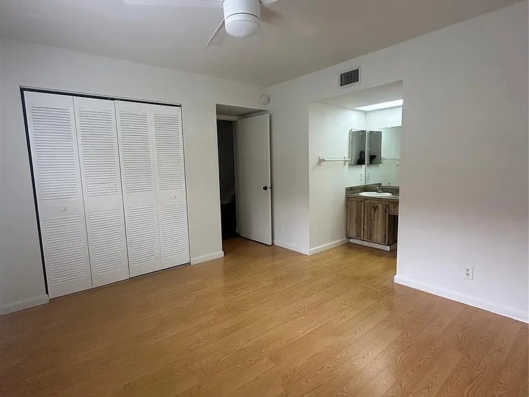 3212 NW 103rd Ter #107-B — Photo 9