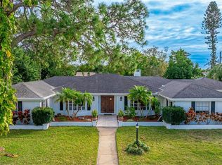5611 10th Avenue Dr W, Bradenton, FL 34209