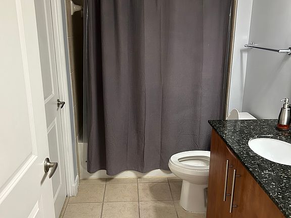 2nd image of 1021 N Garfield St APT 114