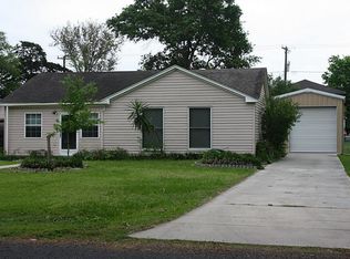 1205 Heights Ave, El Campo, TX 77437