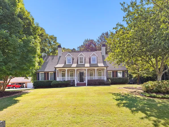 135 Anchor Ct, Fayetteville, GA 30215