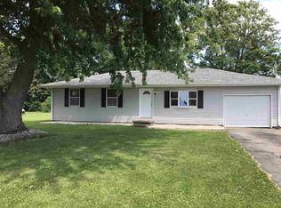 1371 S Greenwood Dr, Monticello, IN 47960