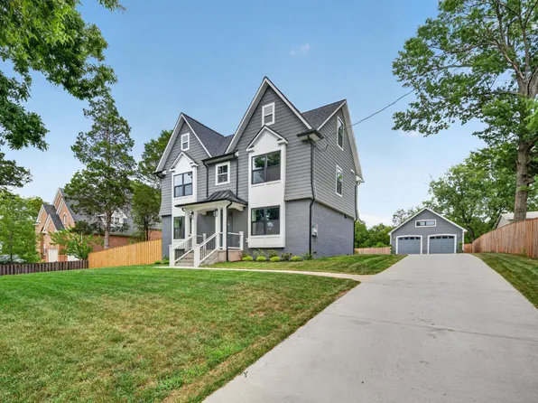 8323 Rolling Rd, Manassas, VA 20110