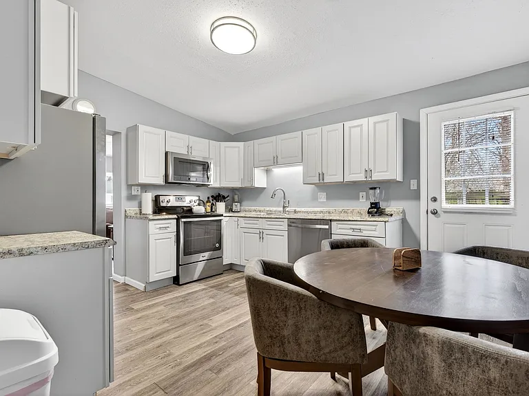 7778 Folk Ave — Photo 15