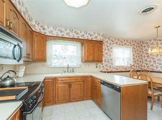 32 Sears Pl, Wayne, NJ 07470