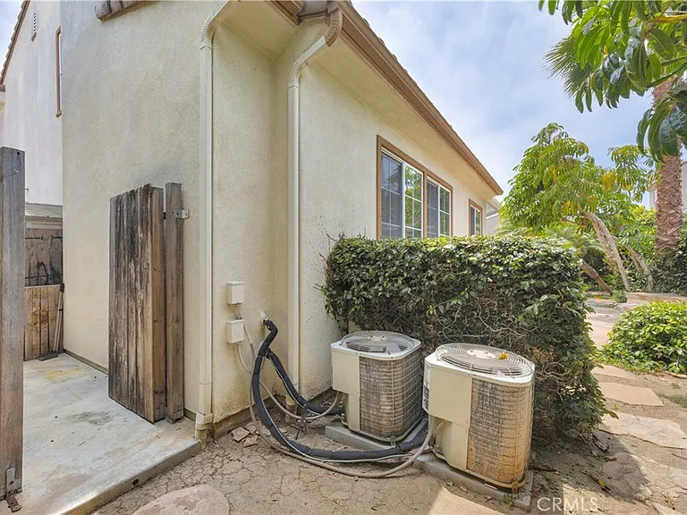 5271 Pearce Dr — Photo 57