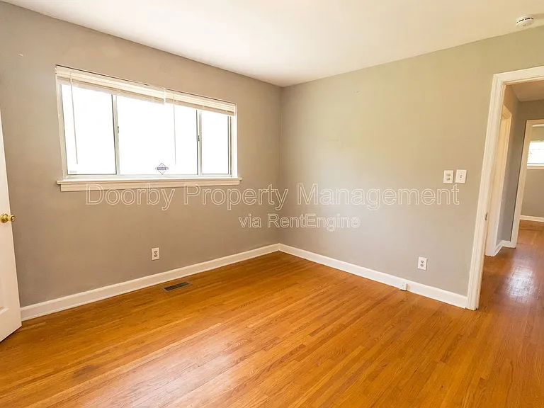 3810 Nandena Dr — Photo 12
