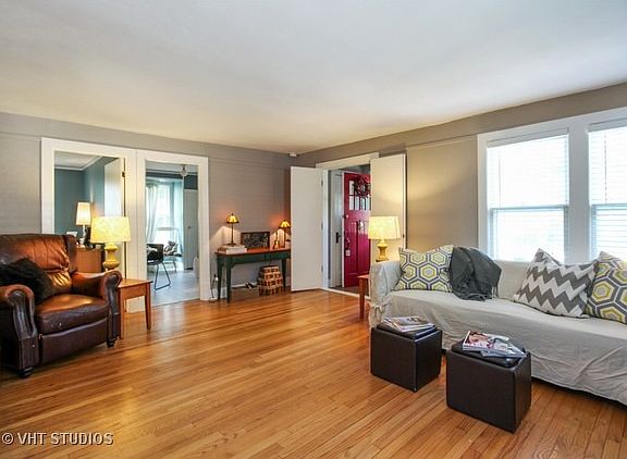 3rd image of 1040 Centerfield Ct