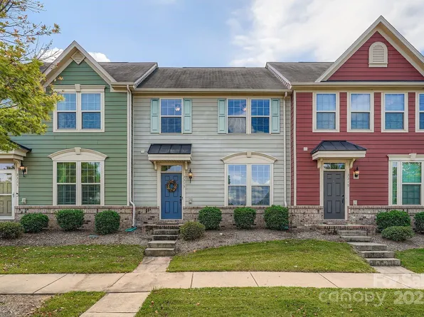 3315 Major Samuals Way, Charlotte, NC 28208