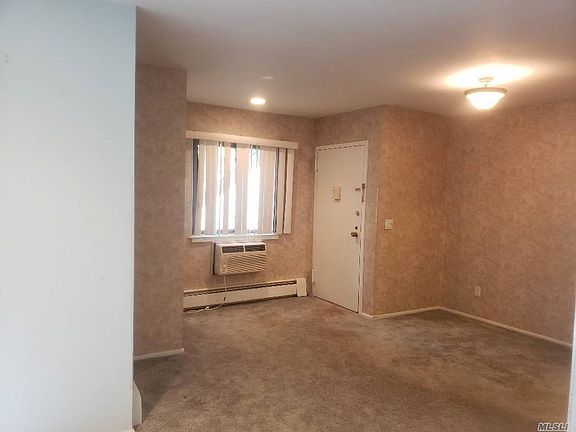 2nd image of 101 Richmond Blvd Unit 4b