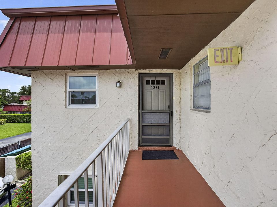 1st image of 12022 W Greenway Drive #201