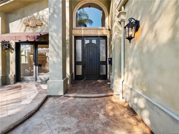 14739 Hesby St, Sherman Oaks, CA 91403