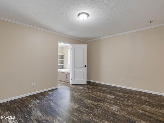4th image of 1015 Saint Anthony Ln