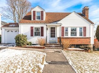 28 Puritan Rd, Watertown, MA 02472